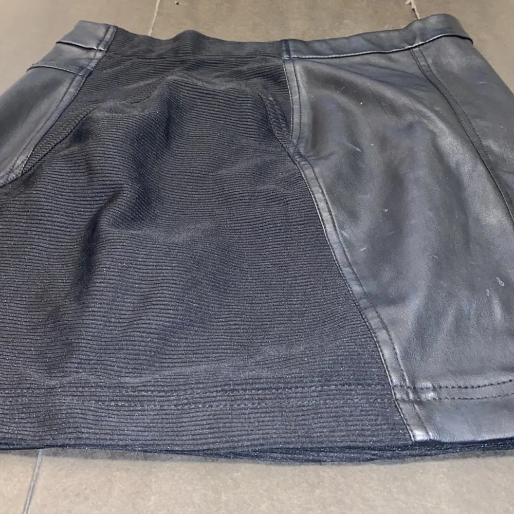 Marilyn Monroe Small Faux Leather Skirt - Picture 7 of 7